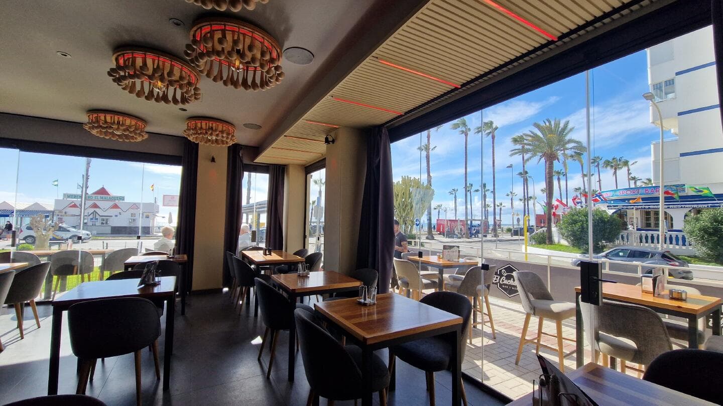 Prime Beachfront Restaurant Business for Transfer – Costa del Sol Top Tourist Hub