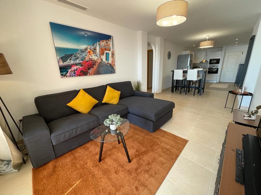 Apartment with Sea Views, Tourist Licence and 2 Parking Spaces in Benalmádena Pueblo